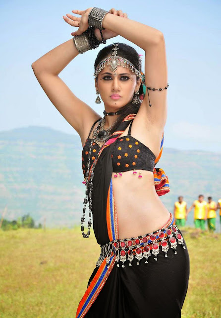 Taapse Pannu in Black Half Saree and Lovely Black Polka Dott Choli Spicy Pics lovely Makeup